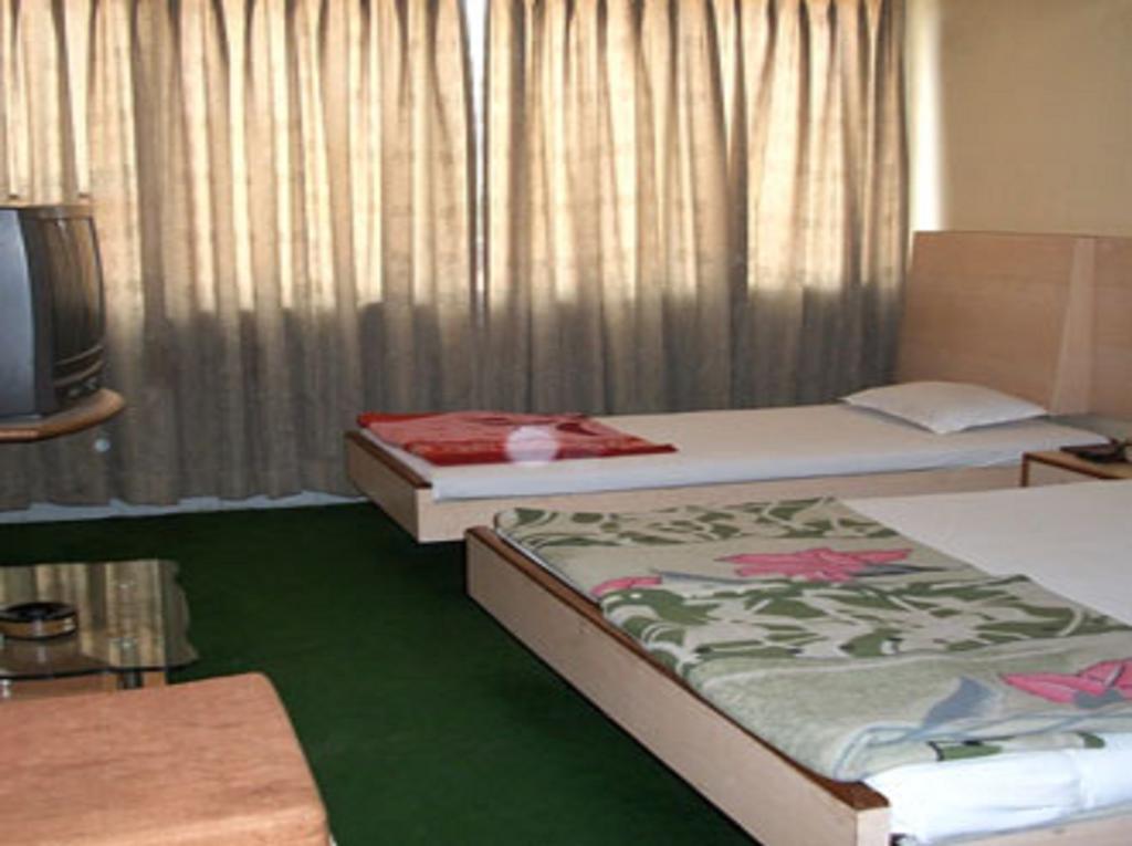 Hotel Tourist International Πούνε Εξωτερικό φωτογραφία